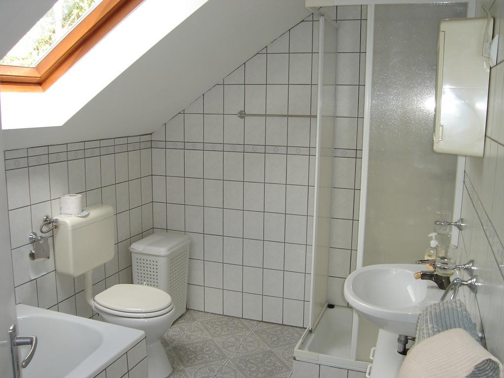 Nyitrai Apartmanok Balatonföldvár エクステリア 写真